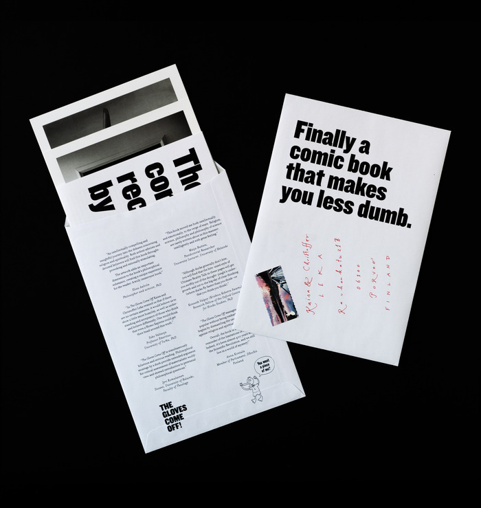 As we love snail mail we also sent out invitations on paper. They featured, well, obviously, the invitations, our portraits and presentations, as well as a letter of endorsements.
