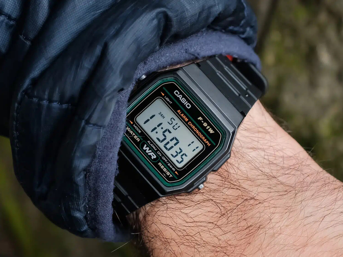 A green variant of the watch, known as the F-91W-3