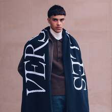 <span></span> <span>FC Versailles</span> scarves