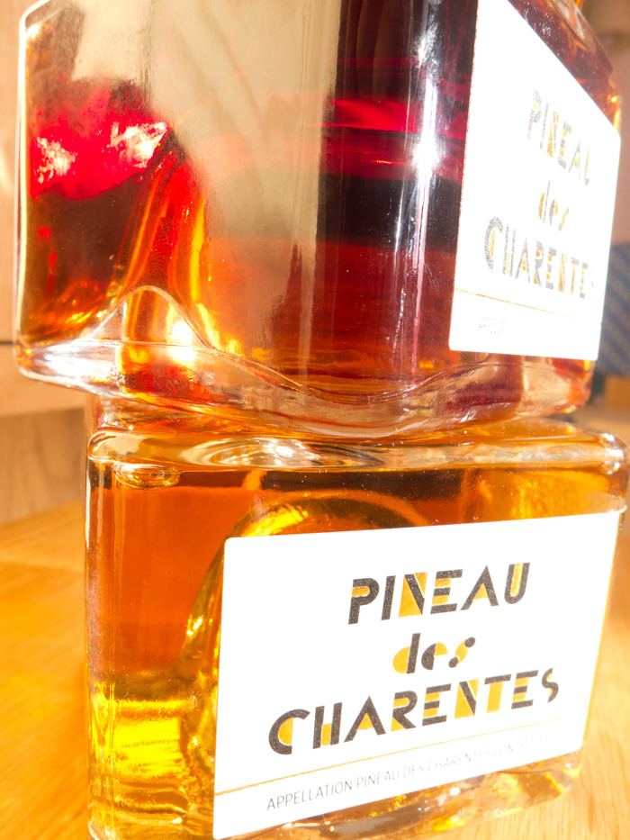 Domaine des claires: Pineau des Charentes 3