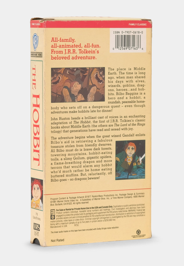 The synopsis on the back cover is set in a slab serif. Judging from the F with seriffed crossbar and the w without middle serifs, this is . The G with short crossbar looks more like , though. The small print is in  and the barcode number in .