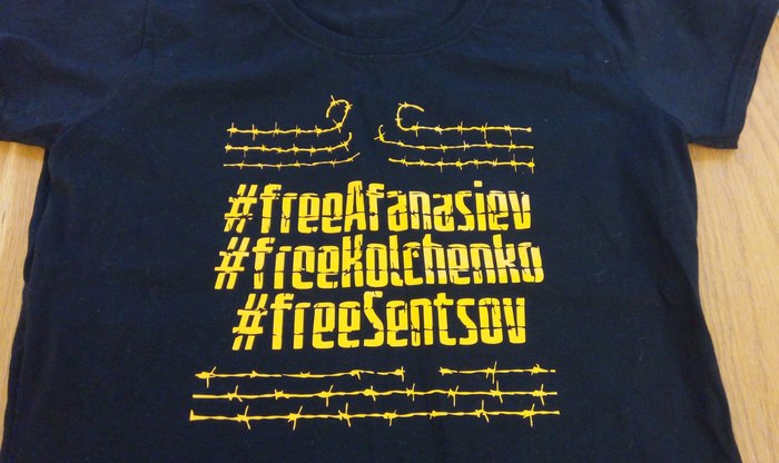 “#freeAfanasiev #freeKolchenko #freeSentsov” T-Shirt