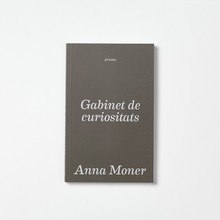 <cite>Gabinet de curiositats</cite> by Anna Moner