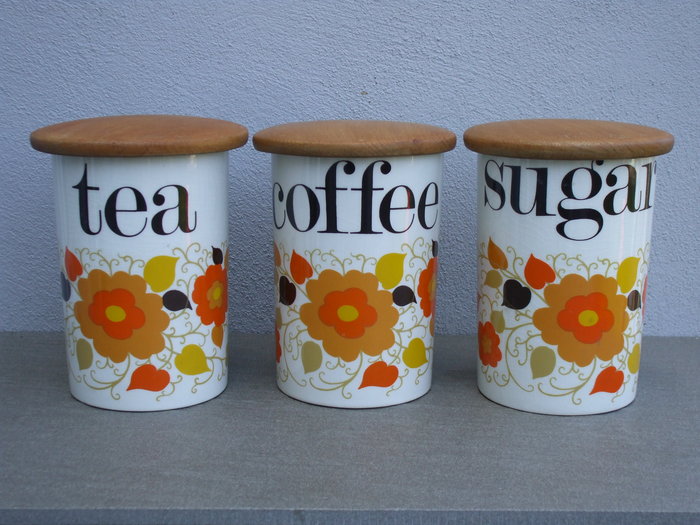 Crown Devon / Mary Quant ceramic containers 7