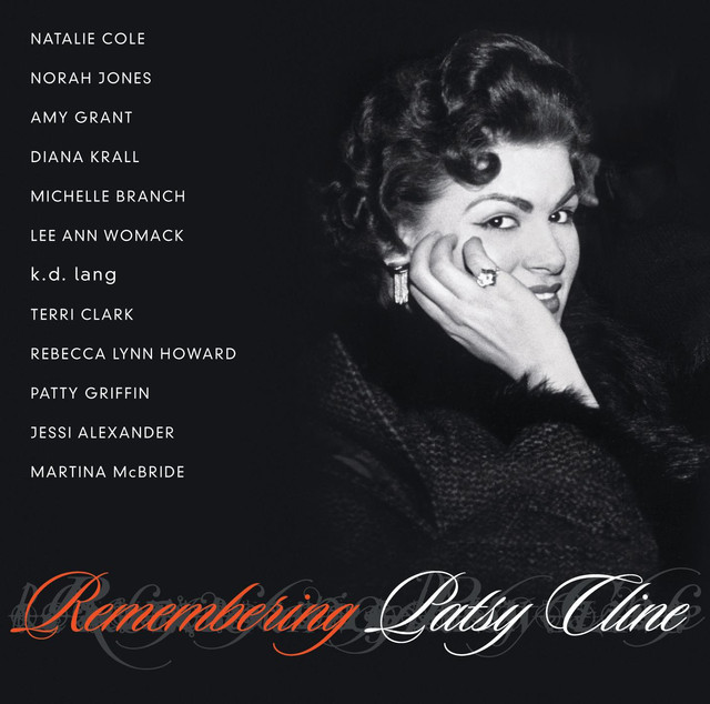 Remembering Patsy Cline, cover of the CD compilation, MCA Nashville, 2003.