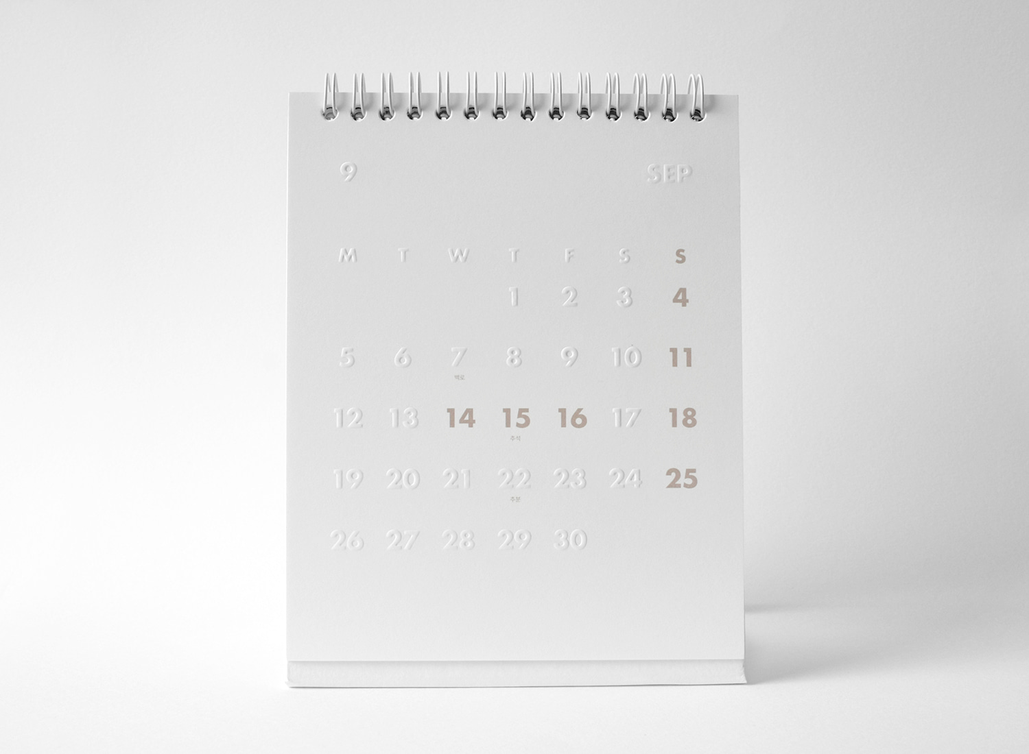 whitestore(WH) desk calendar Fonts In Use