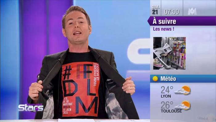 The Fête de la Musique is one of the most popular event of the year in France. Communication is massive! Here, the poster is featured on an anchorman's T-shirt on French television.