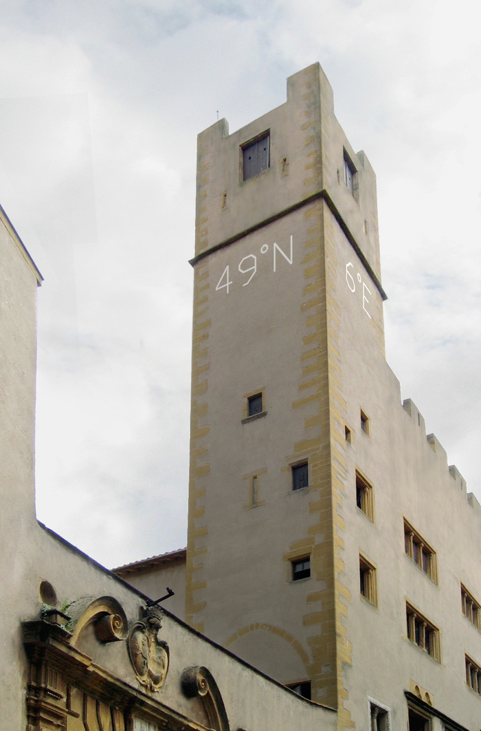 Permanent intervention at the piegon tower with the coordinates, as a public signal of the Fond Régional d’Art Contemporain de Lorraine in Metz (France).