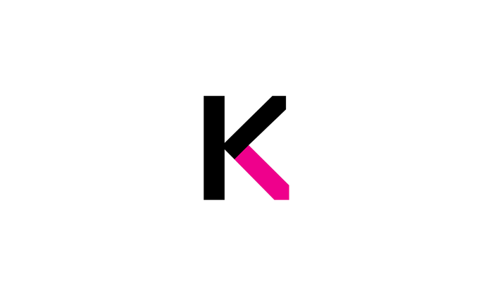 The downward diagonal stroke of Navigo’s uppercase K is mirrored in the little writing pen in the identity for Coopywriters.ru