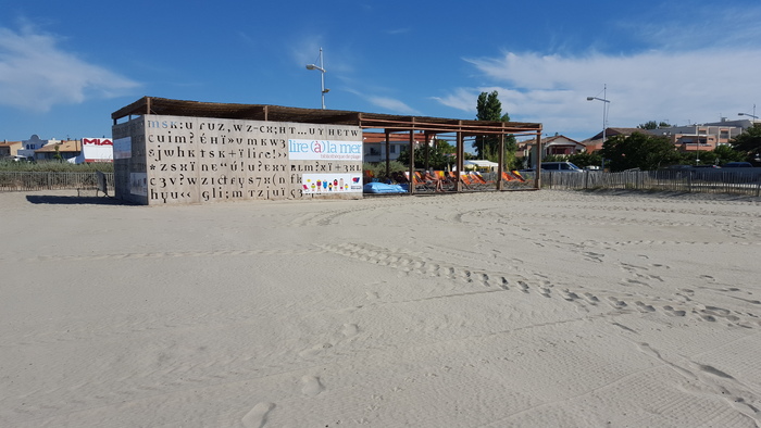 Beach Library, Montpellier 4