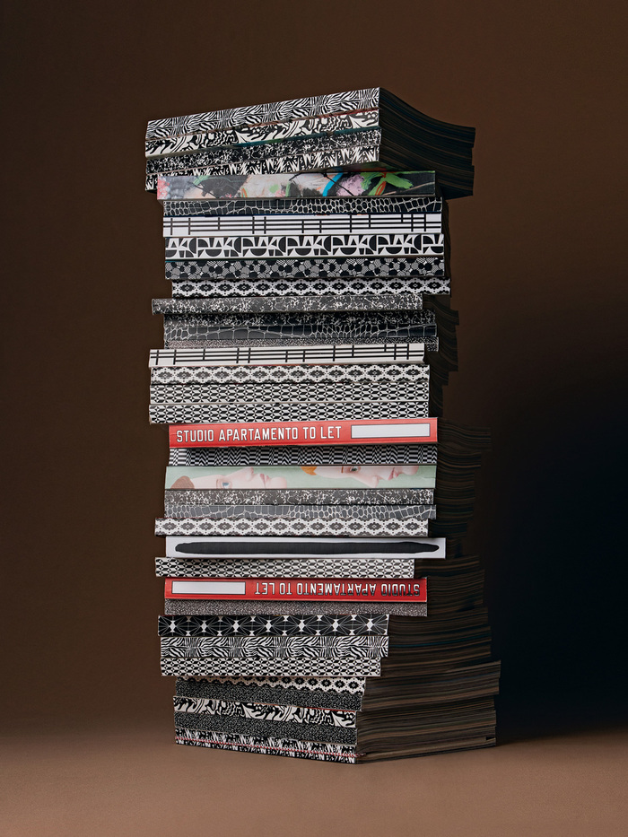 Apartamento’s spines are typically decorated with patterns, except for the tenth anniversary issue, which sports a lettering by artist Lawrence Weiner.