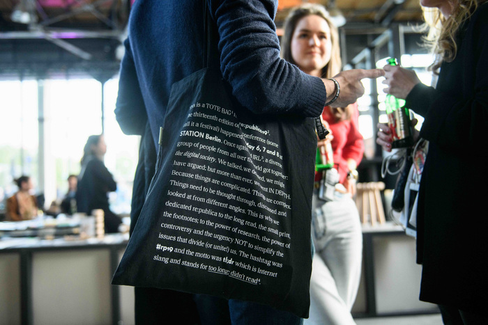 Tote bag