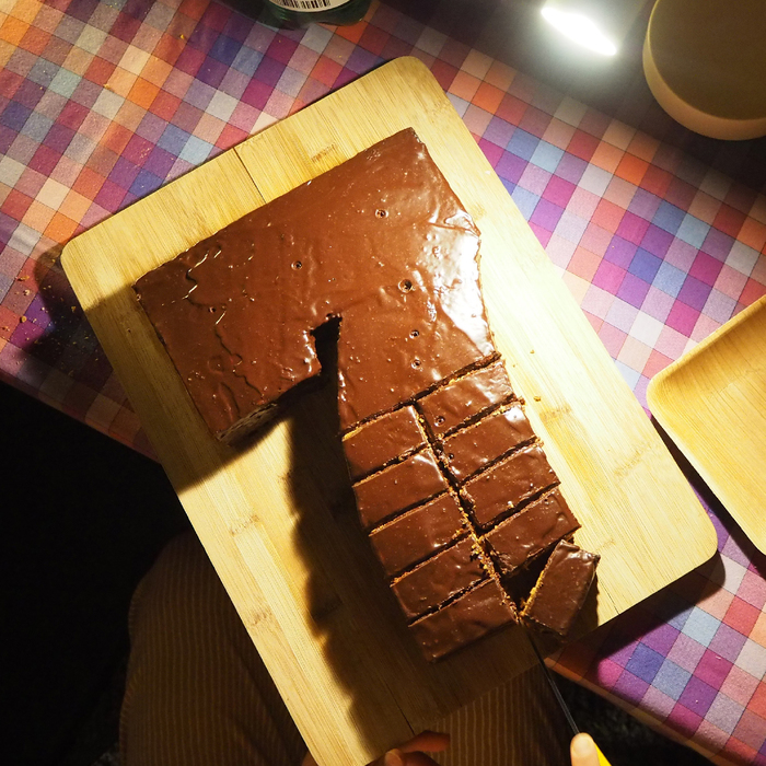 Akkordeon Thirteen. Chocolate cake. Biel, 7.