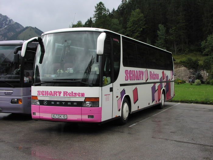 A Setra S315HD on tour in Tyrol, Austria in 2001.