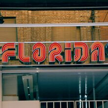 Almacenes Florida sign
