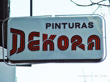 Pinturas Dekora sign