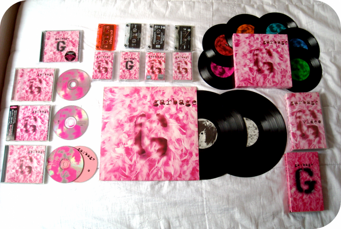 Garbage – Garbage album art 2