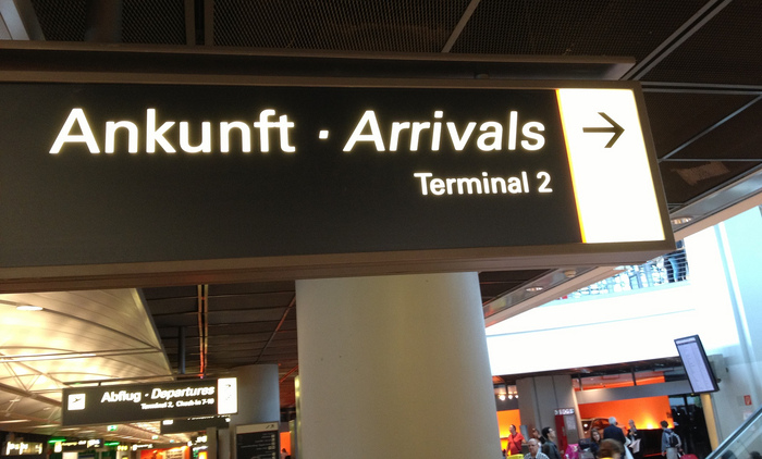 Hamburg Airport signs 3