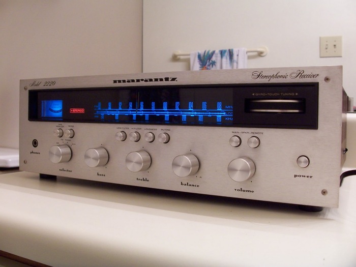Model 2220 &ldquo;It not only sounds good, it looks good too. The dial and meter light are a GORGEOUS shade of blue.&nbsp;It weighs in at about 26 pounds.&nbsp;Back in 1973 it retailed for about 300 bucks, which in today's dollars is about $1400.&rdquo; &mdash; Ron Davis of&nbsp;Revolver