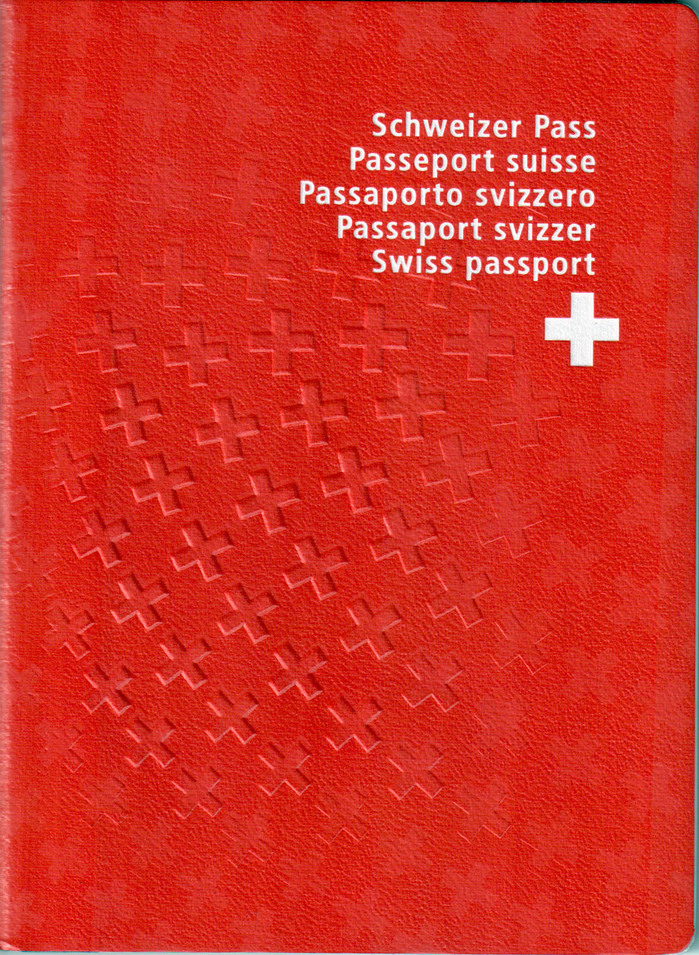 Cover of a non-biometric Swiss passport (2003).