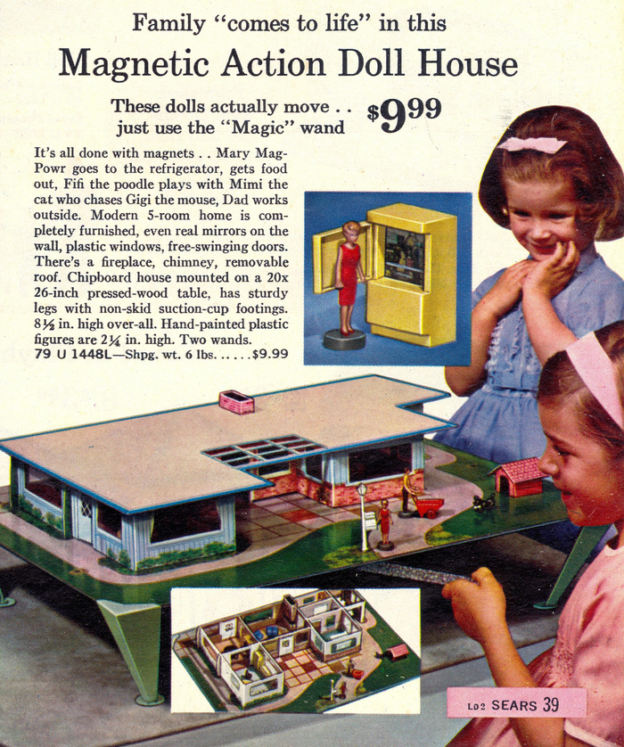 “Magnetic Action Doll House”