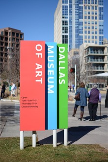 Dallas Museum of Art signs