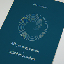 <cite>Af kynjum og víddum … og loftbólum andans</cite> by Pétur Örn Björnsson