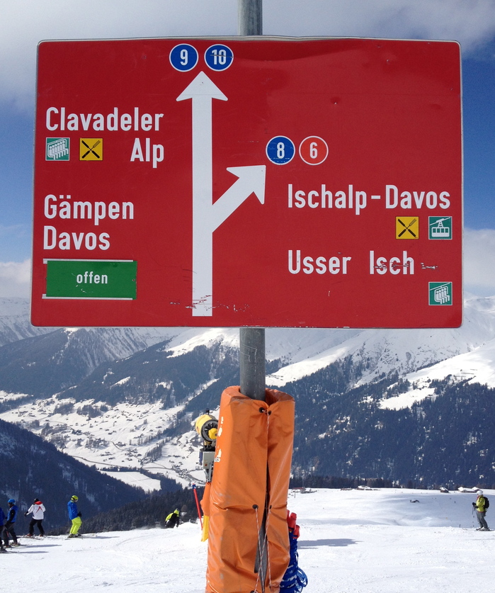 Ski signs at Jakobshorn, Davos 1