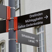 Gallusplatz signs