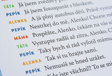 <cite>Mámo, táto, pojďte si hrát na balón!</cite>
