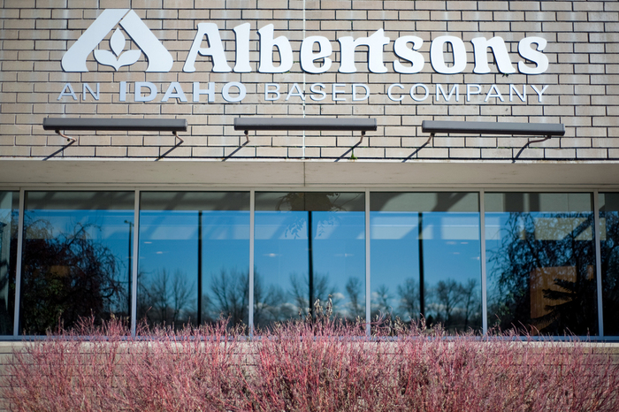 Albertsons logo and signs 2
