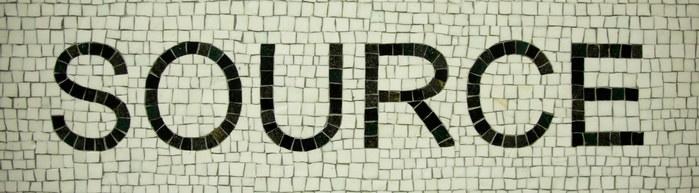 Arial Mosaic in the Paris Métro 5