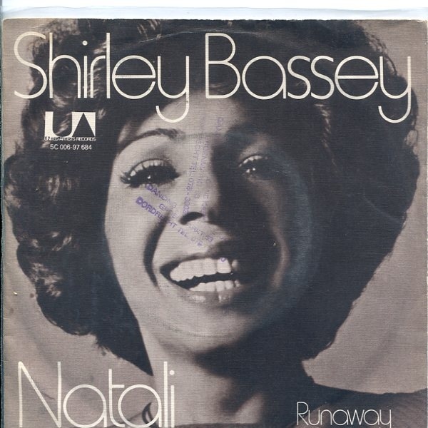 Shirley Bassey – “Natali” / “Runaway” Dutch single cover 1