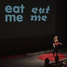 Sarah Hyndman: <cite>Wake Up and Smell the Fonts</cite> talk Sarah Hyndman: <cite>Wake Up and Smell the Fonts</cite> talk