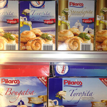 Pilaros Greek food packaging