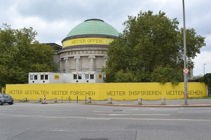 Hamburger Kunsthalle temporary signs 1
