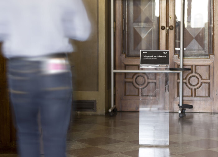 Wayfinding and visual identity system of the Wilanów Palace Museum 3