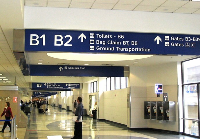 Dallas/Fort Worth International Airport wayfinding 4