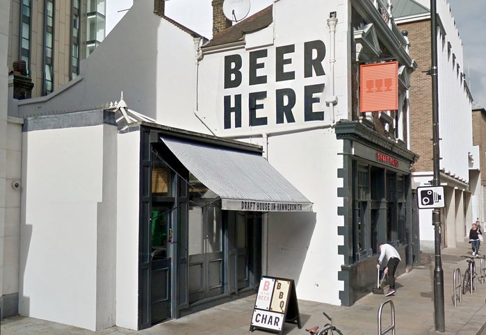 Draft House Hammersmith, sign-painted display graphics
