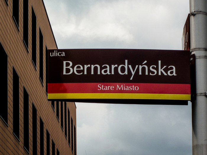 Ulica Bernardyńska, Stare Miasto (Old town)