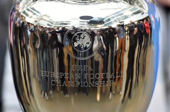 The front side of the trophy has a UEFA logo and a label using what is likely a standard engraver’s template of a serif roman.