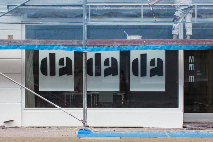 da-da-da window teaser 1