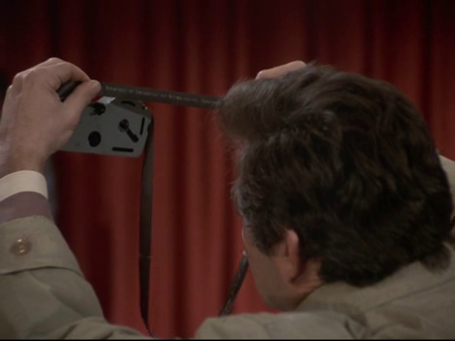 Columbo, “Now You See Him” 4