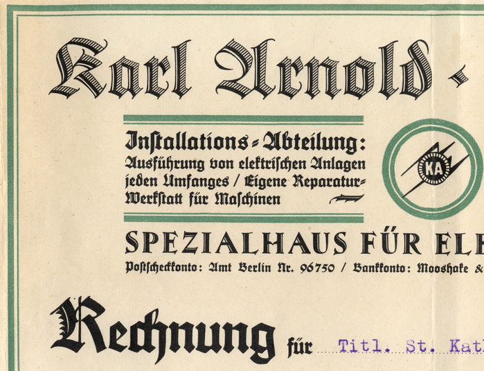 Detail: The last line in the block between the green borders does not reach the full width. This has been balanced by filling the gap with a floral ornament from Maximilian&rsquo;s glyph set.