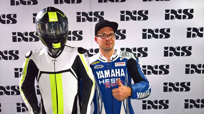 iXS 4