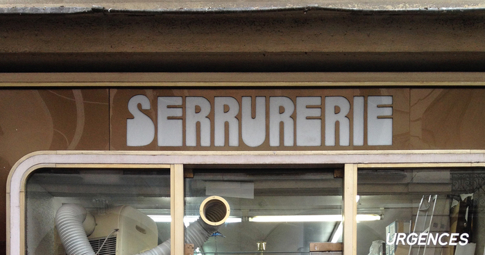 “Serrurerie” – shop sign in Paris 1