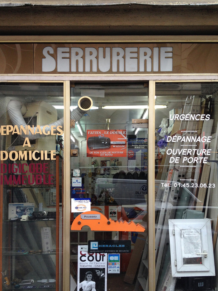 “Serrurerie” – shop sign in Paris 2