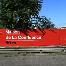 Lyon Confluence signs