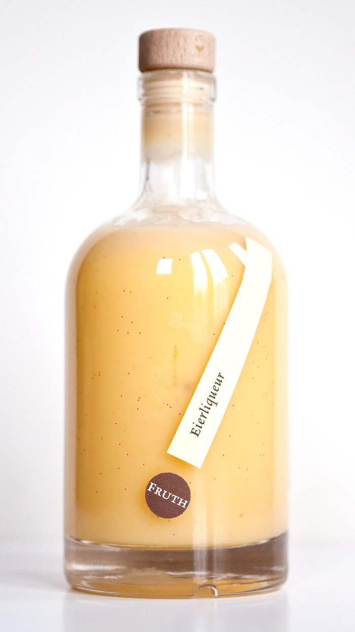 Egg liqueur