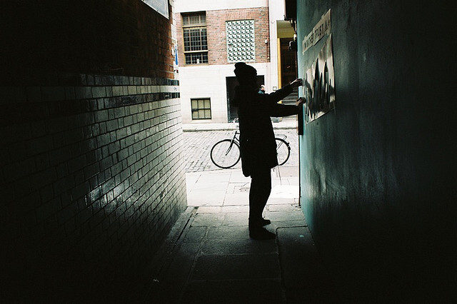 Maser in action in an alley in the city centre of Dublin.
